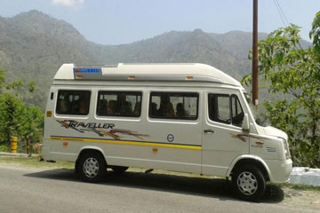 12 Seater Tempo Traveller Rental